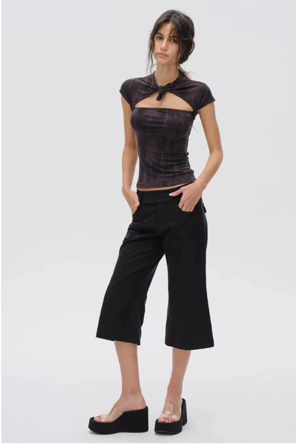 Contour Keyhole Top