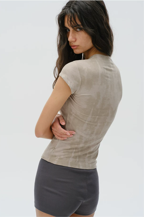 Contour Keyhole Top